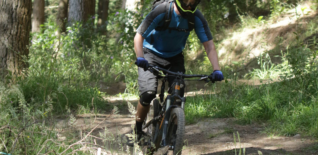 What to wear mountainbiking – 11 things you can’t forget – SHRED TRAIL