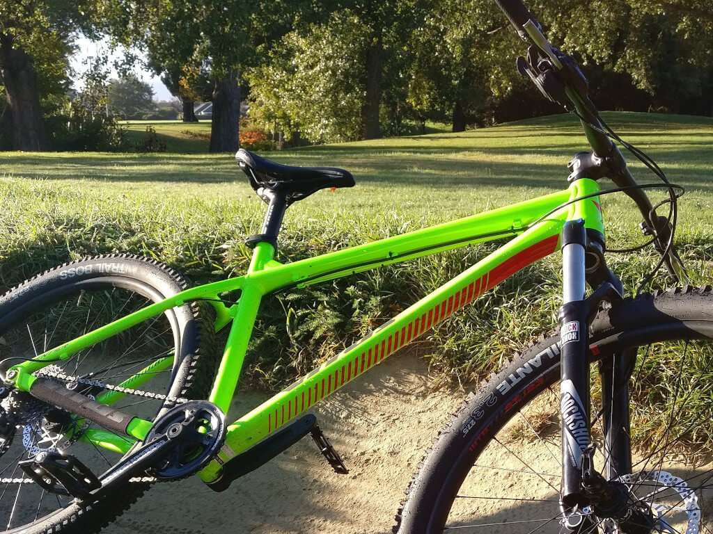 Cheap starter hot sale mountain bike