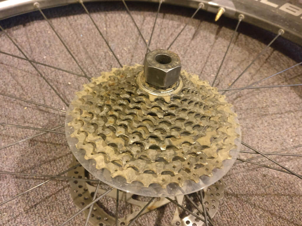 how to remove dork disc without removing cassette