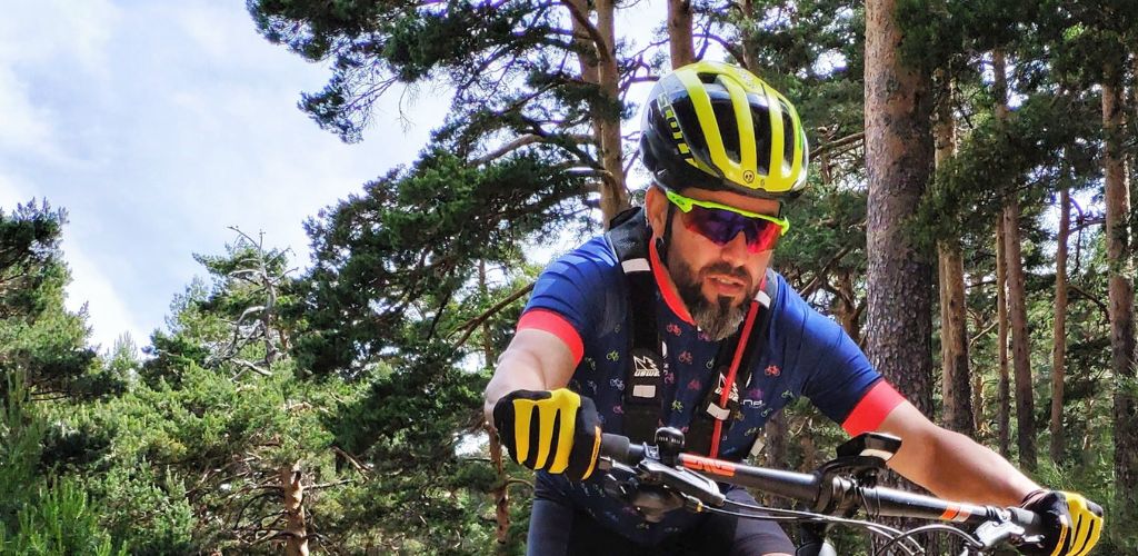 The Best Mountain Biking Sunglasses for Small Faces: A Comprehensive Guide  – SHRED TRAIL